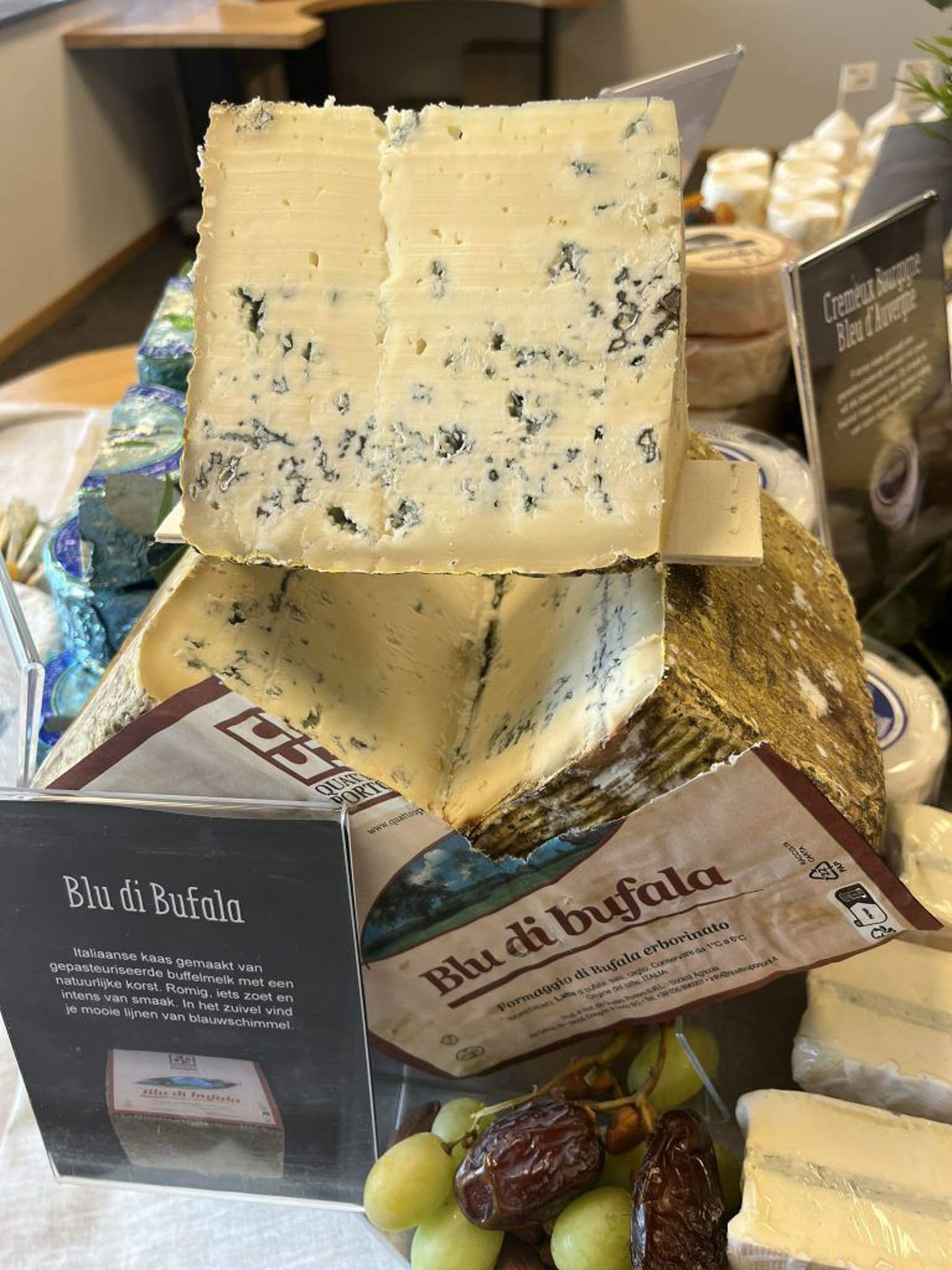 Blauwschimmel buffelkaas